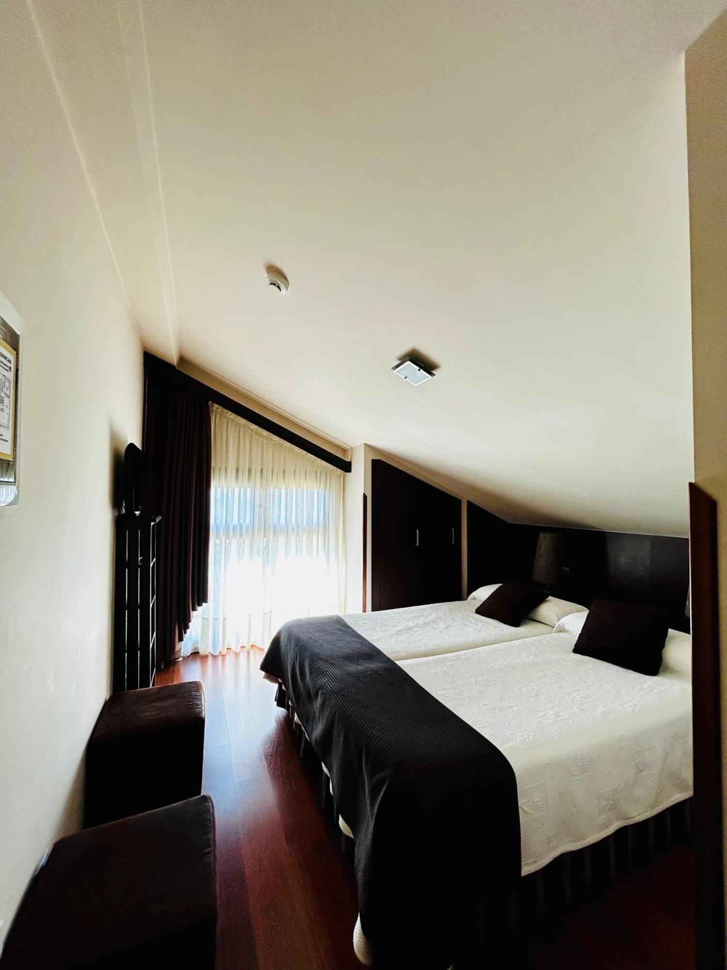 Apartamentos Rurales L'Arquera Llanes Εξωτερικό φωτογραφία