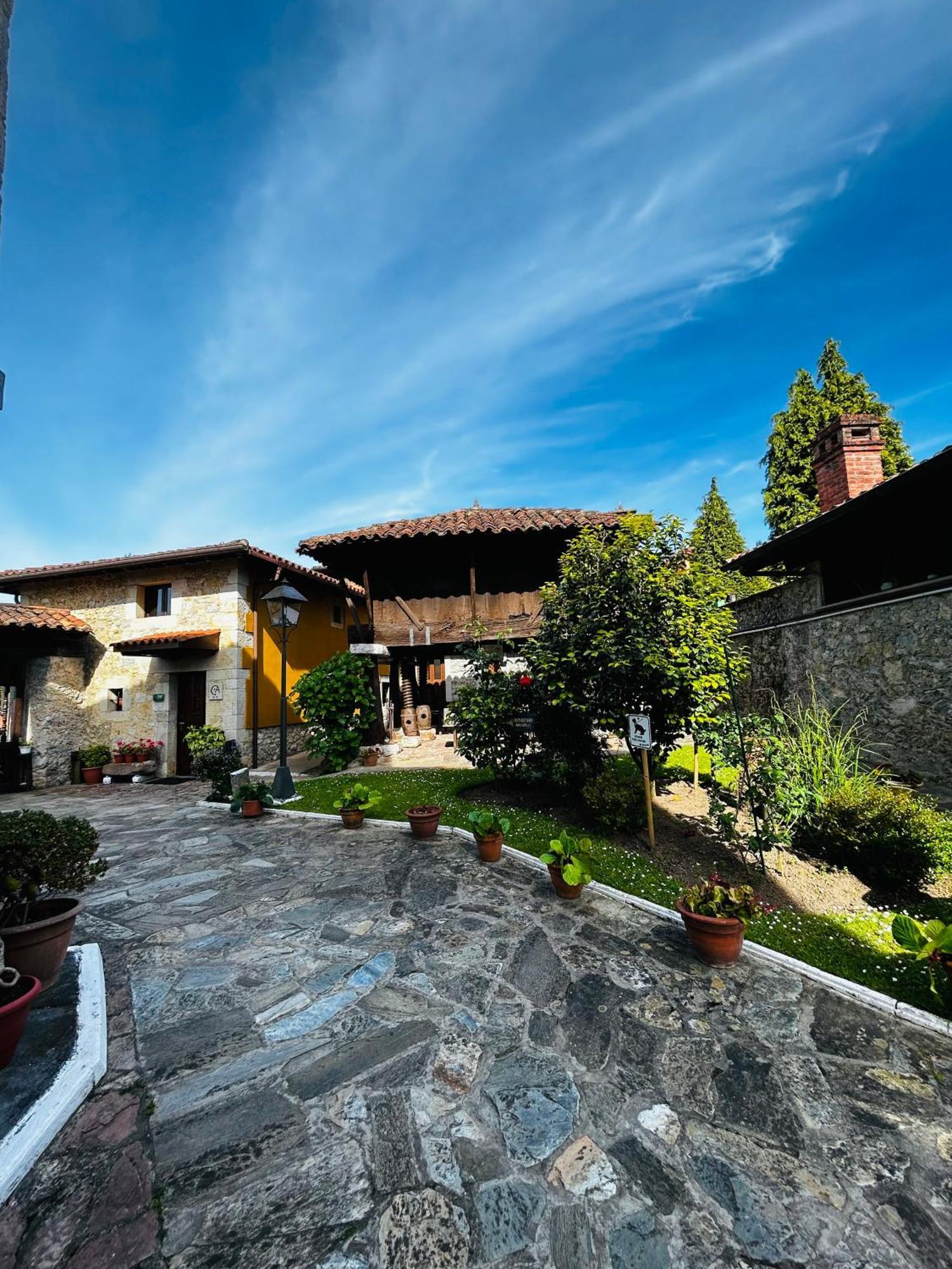 Apartamentos Rurales L'Arquera Llanes Εξωτερικό φωτογραφία