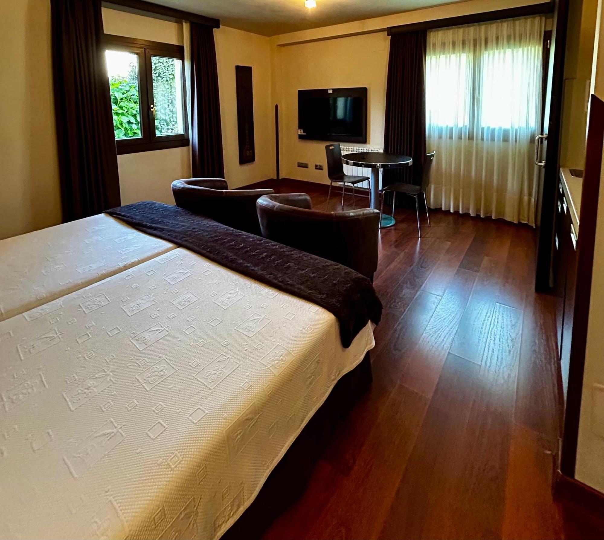 Apartamentos Rurales L'Arquera Llanes Εξωτερικό φωτογραφία